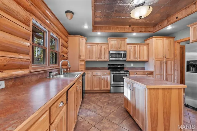 $625,000 | 53 Bonanza Lane, Scott City, MO 63780