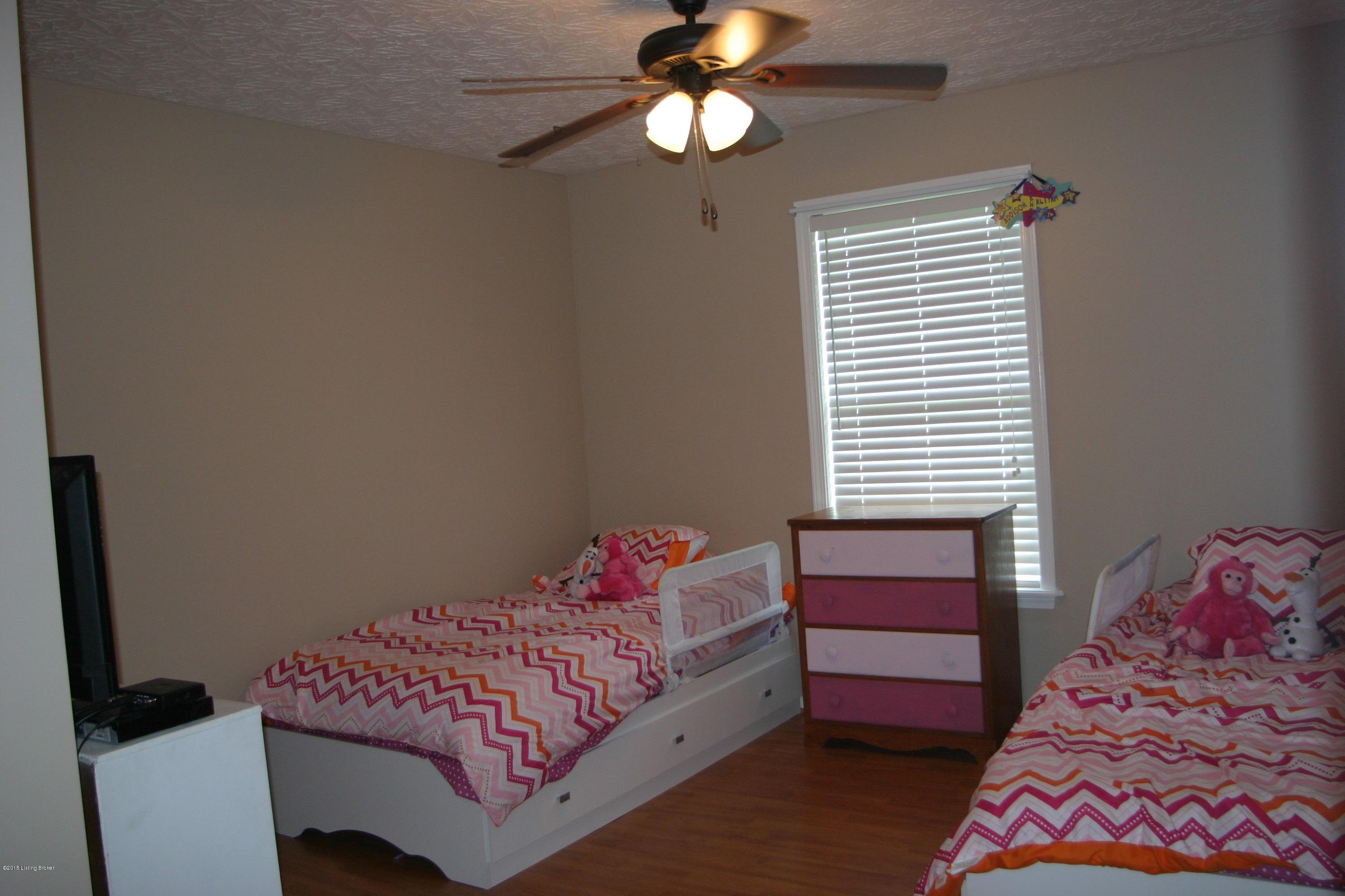 335 Forest Ridge Drive Mount Washington, KY 40047 - Photo 16 of 22 IMG_3372