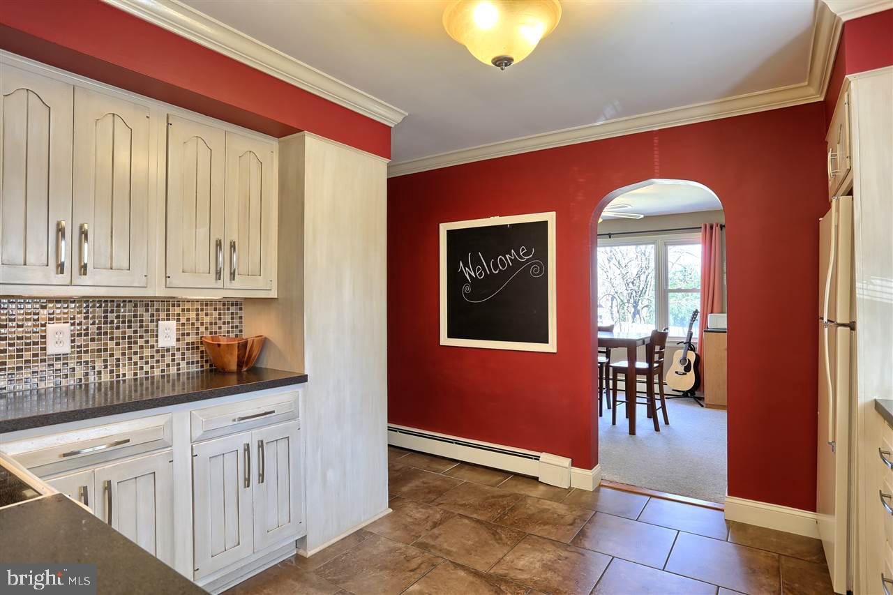 28 Charlton Road Harrisburg, PA 17112 - Photo 11 of 25 Gallery Image 11