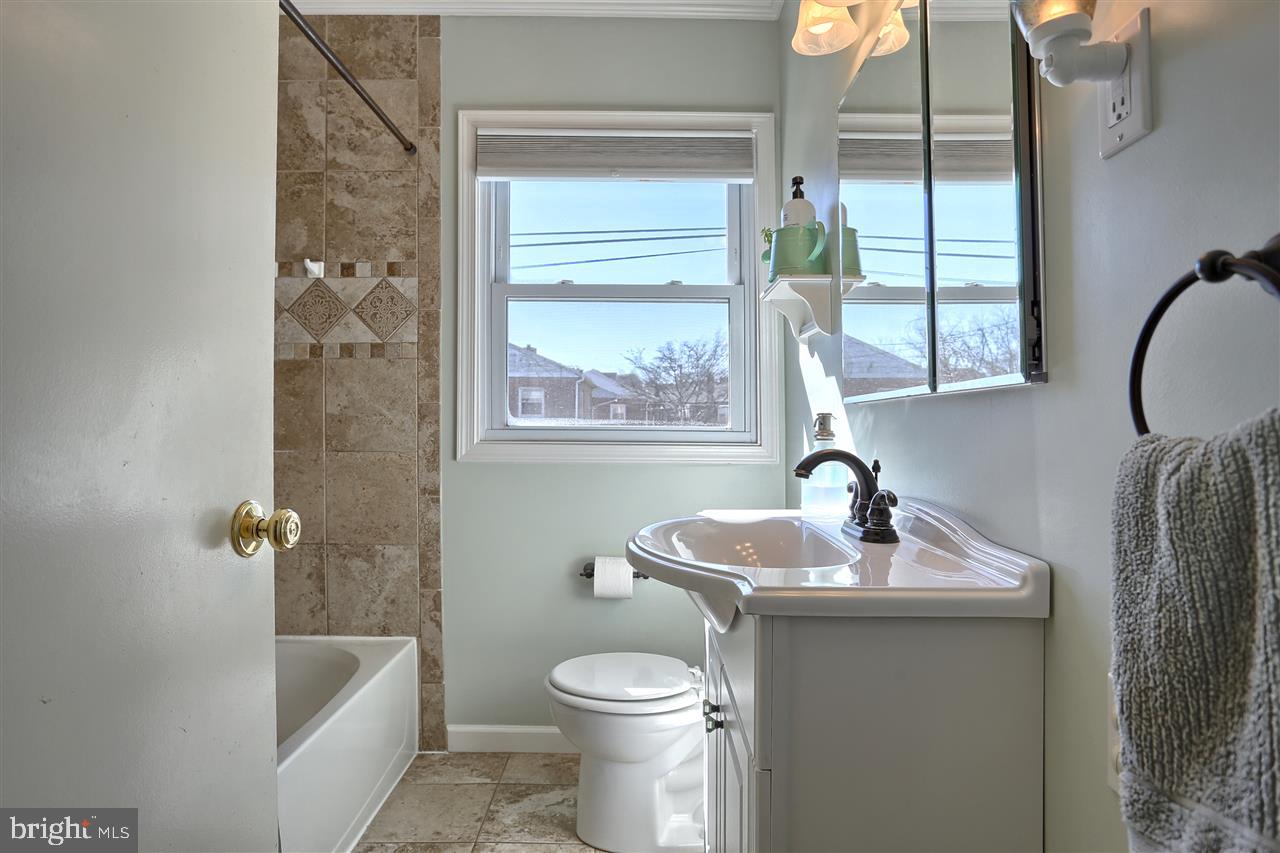 28 Charlton Road Harrisburg, PA 17112 - Photo 4 of 25 Gallery Image 4