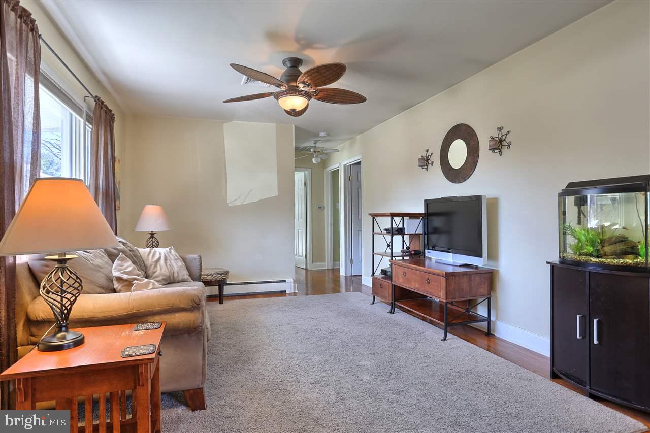 28 Charlton Road Harrisburg, PA 17112 - Photo 9 of 25 Gallery Image 9