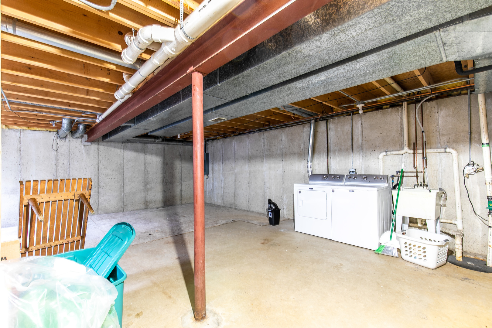559 Cross Road Gurnee, IL 60031 - Photo 22 of 27 a view of a storage & utility room