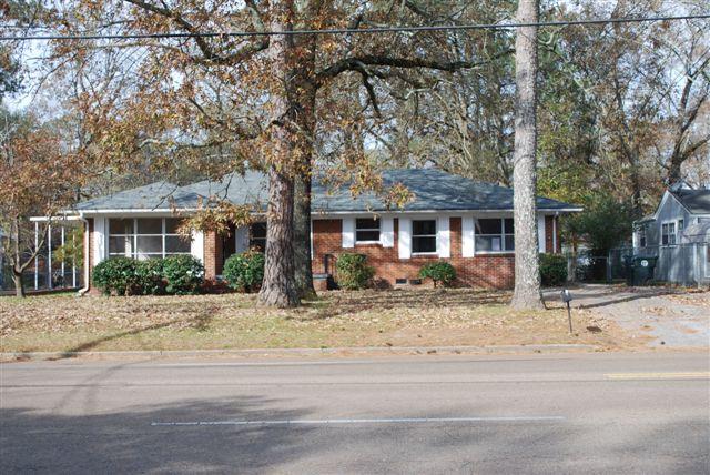 609 North Moore Road Chattanooga, TN 37411 - Photo 2 of 11 moore20