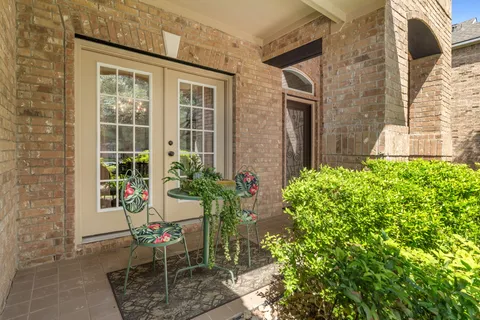 $900,000 | 11532 Lafitte Lane, Austin, TX 78739