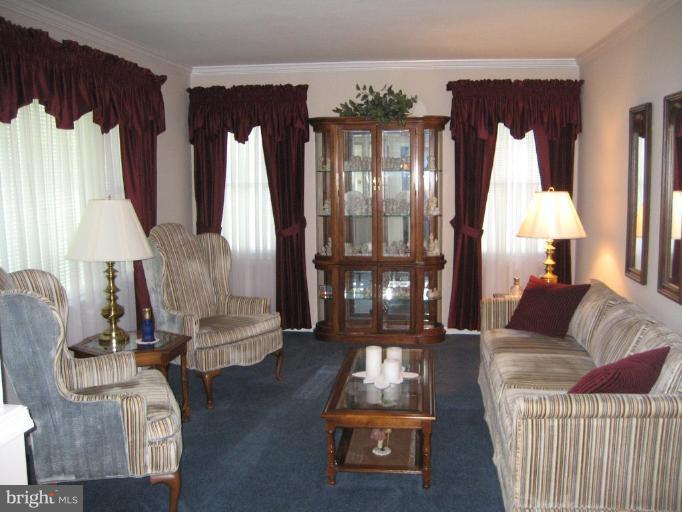3305 Hooper Road New Windsor, MD 21776 - Photo 5 of 15 Living Room