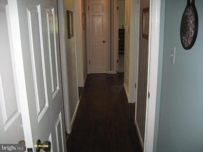3305 Hooper Road New Windsor, MD 21776 - Photo 7 of 15 Hallway