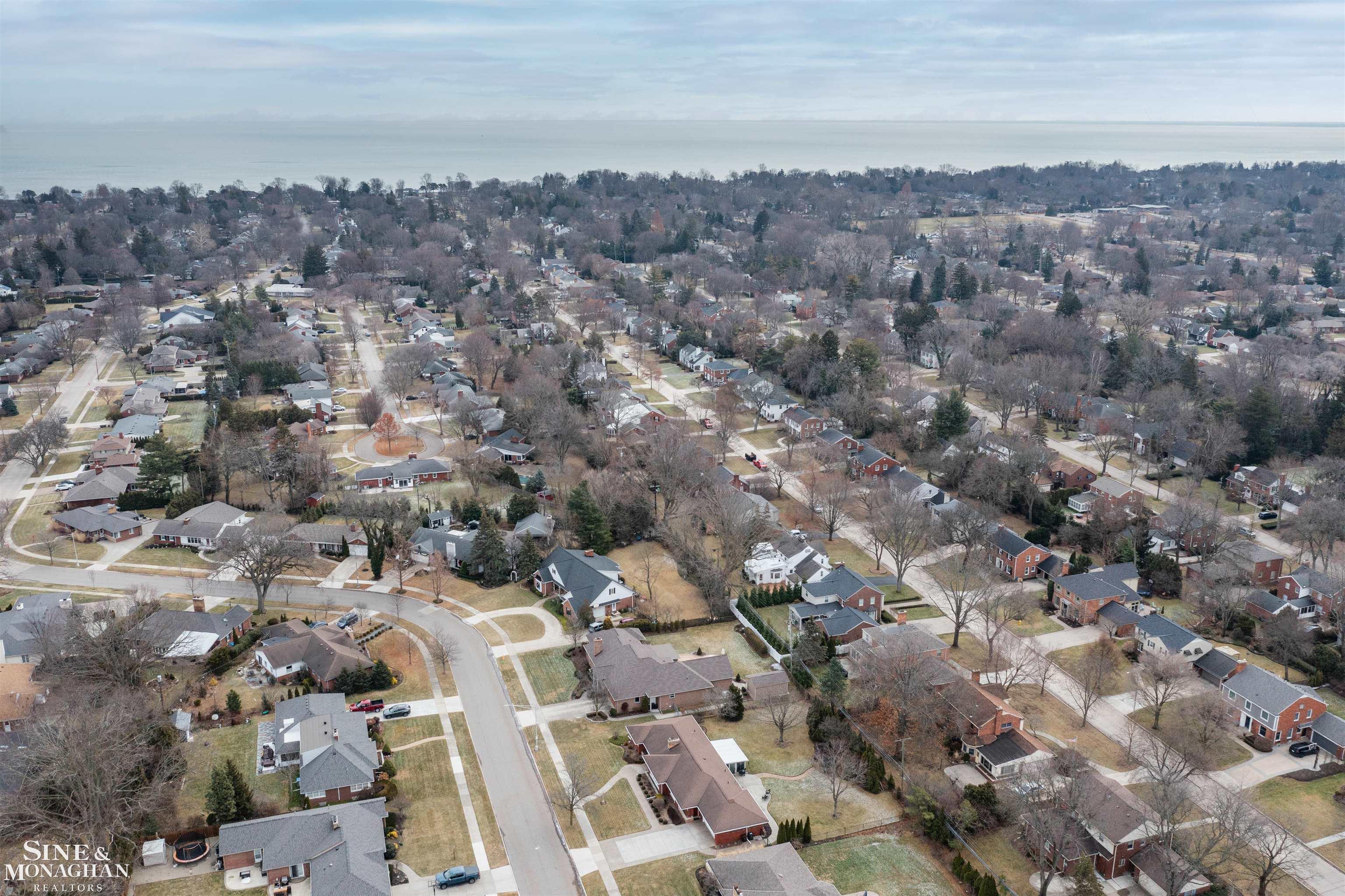991 South Renaud Road Grosse Pointe, MI 48236 - Photo 49 of 55 50197584-47a2477d-3b10-4d07-bc2f-151a3de4c738.JPG