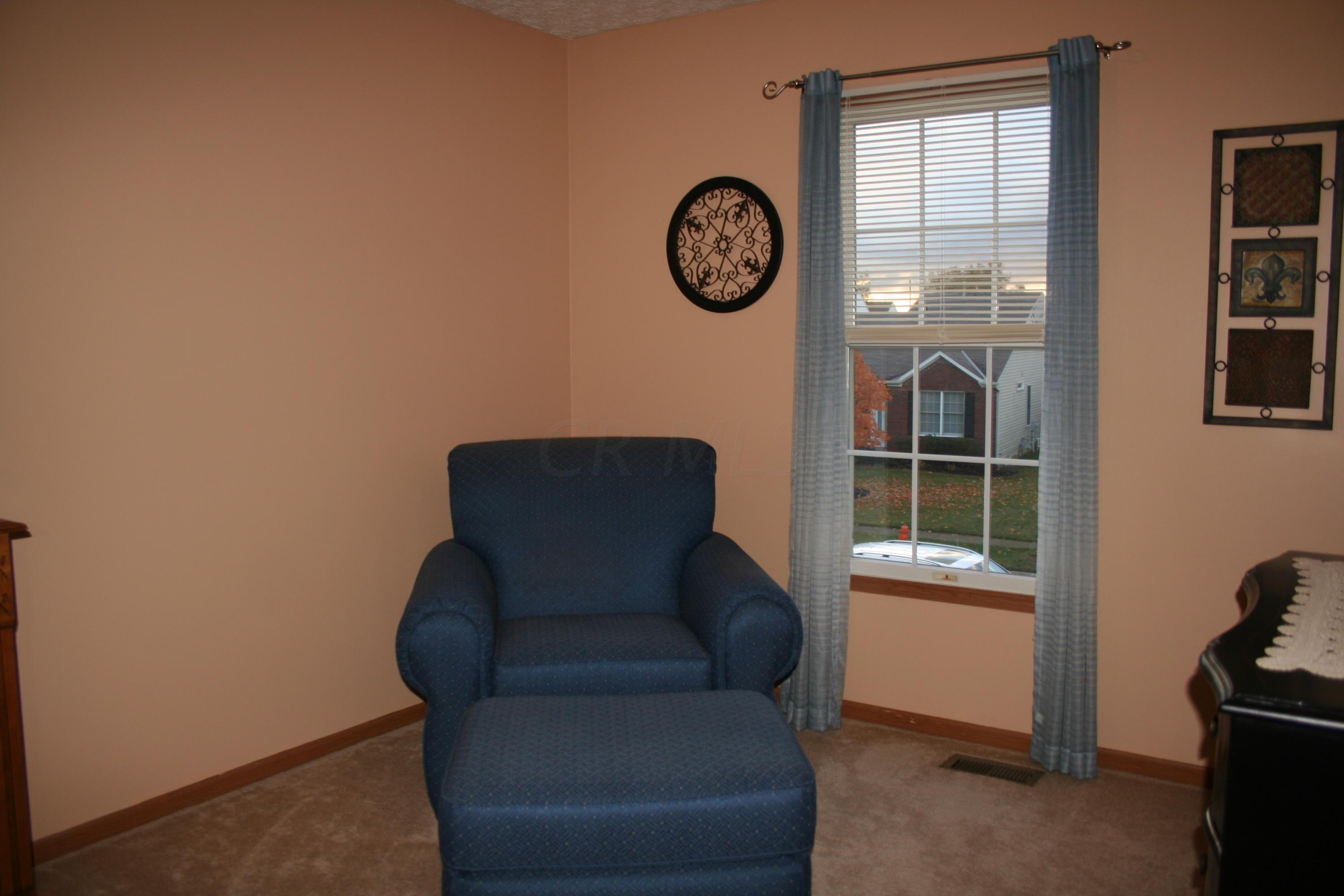 302 Rainswept Drive Galloway, OH 43119 - Photo 11 of 18