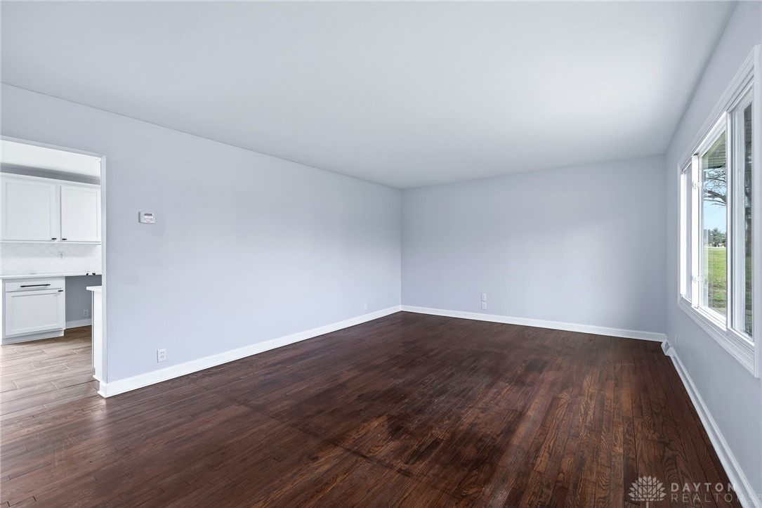 5265 Robinson Vail Road Franklin, OH 45005 - Photo 6 of 36 Gallery Image 6