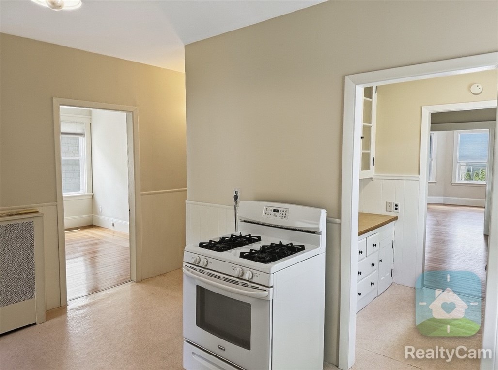 168 4th Street Providence, RI 02906 - Photo 5 of 16