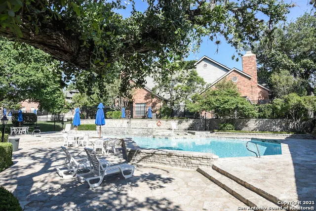 $1,525 | 32 Chapel Hill Circle, Unit 32, San Antonio, TX 78240