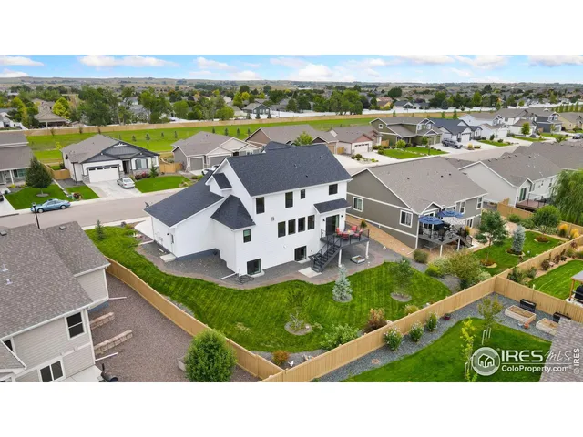 a picture of city view