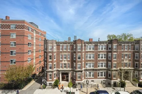 $950,000 | 107 Jersey Street, Unit 15, Boston, MA 02215