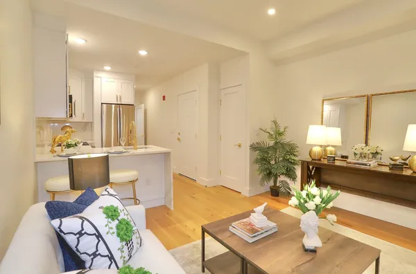 $860,000 | 842 Park Avenue, Unit 302, Hoboken, NJ 07030