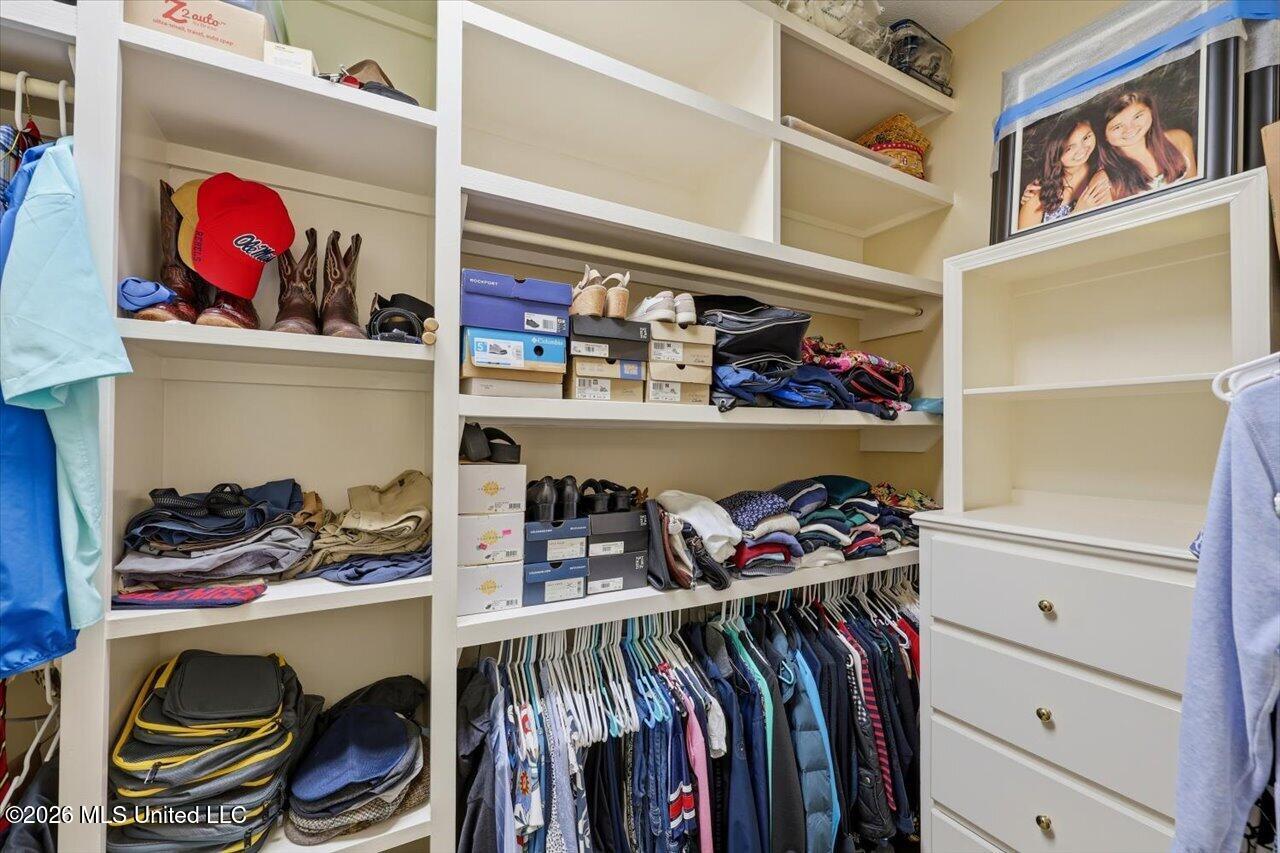 297 Roses Bluff Drive Madison, MS 39110 - Photo 33 of 78 Closet with Built-ins