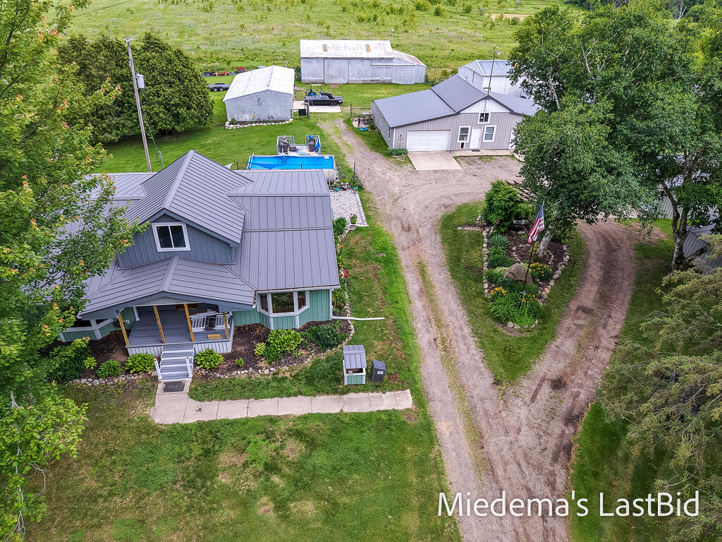 12915 Cassidy Road Bellevue, MI 49021 - Photo 53 of 128 12915CassidyRd-56LoRes