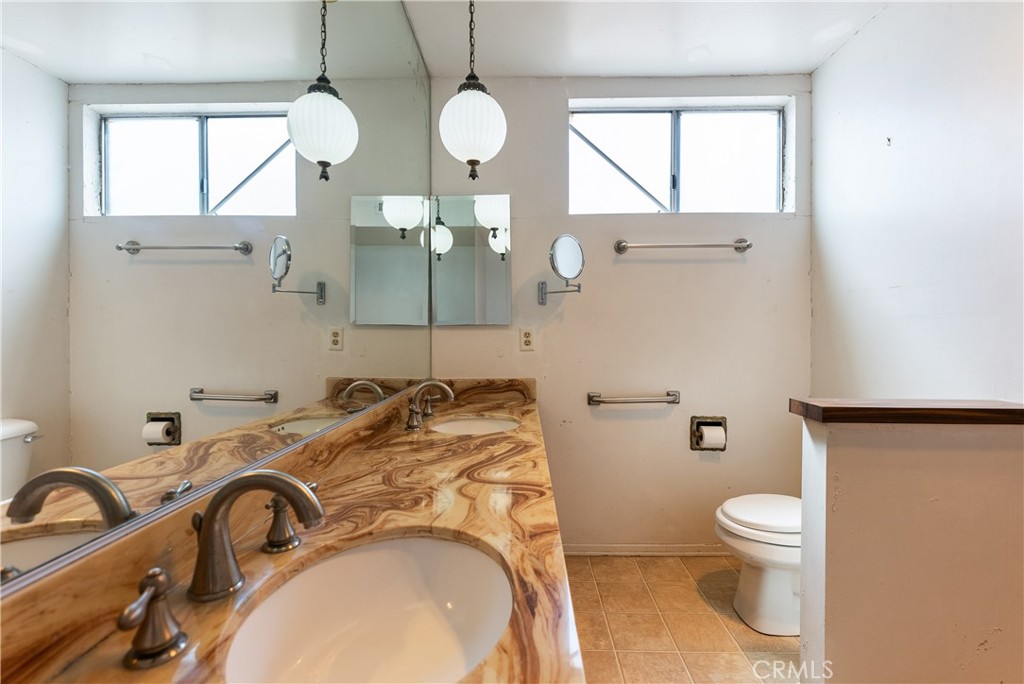 203 South Carson Road Beverly Hills, CA 90211 - Photo 30 of 47