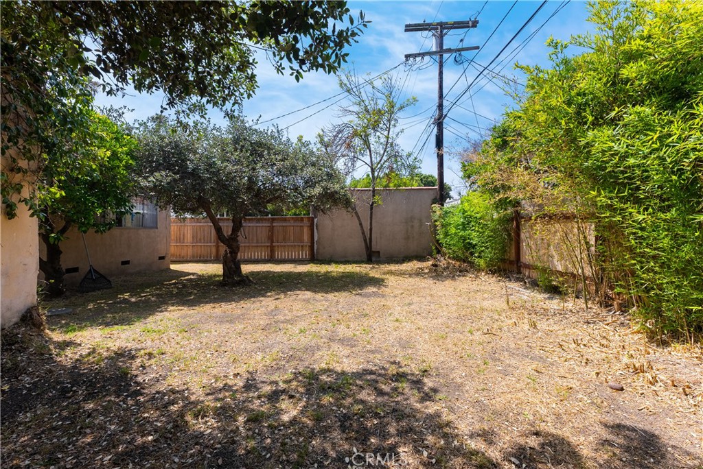 203 South Carson Road Beverly Hills, CA 90211 - Photo 35 of 47