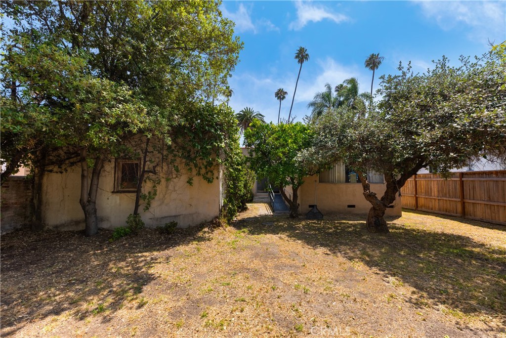 203 South Carson Road Beverly Hills, CA 90211 - Photo 41 of 47