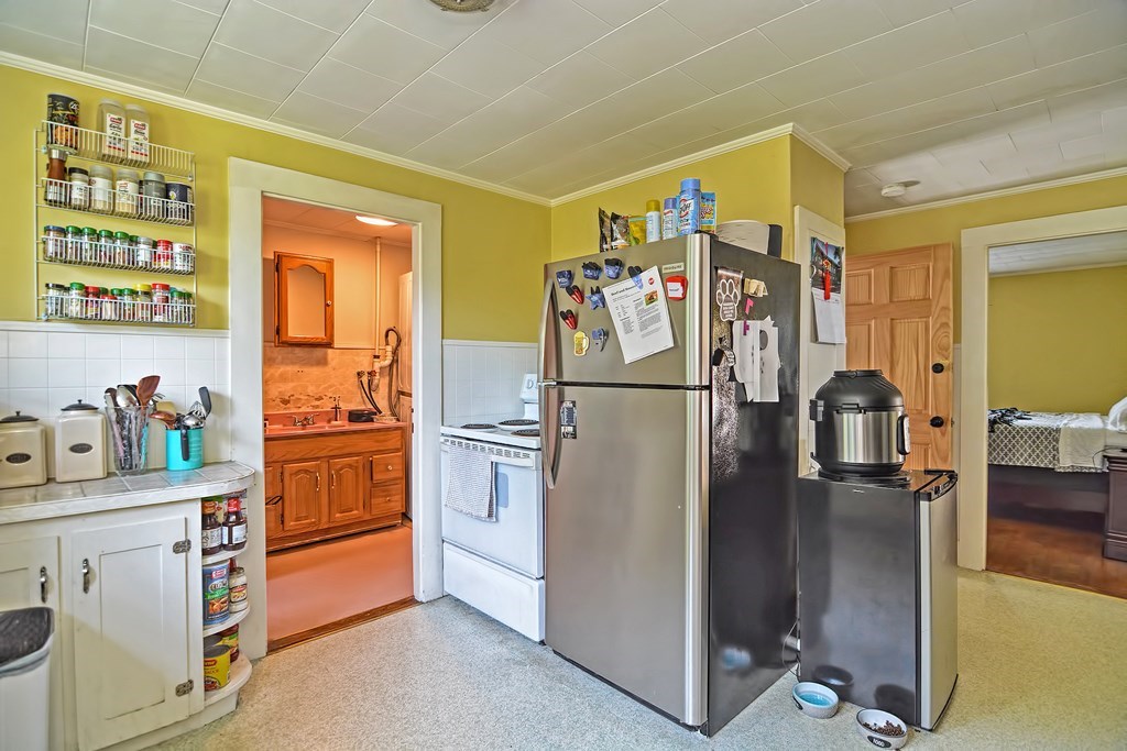 14 Belleview Street Hudson, MA 01749 - Photo 27 of 32 Gallery Image 27