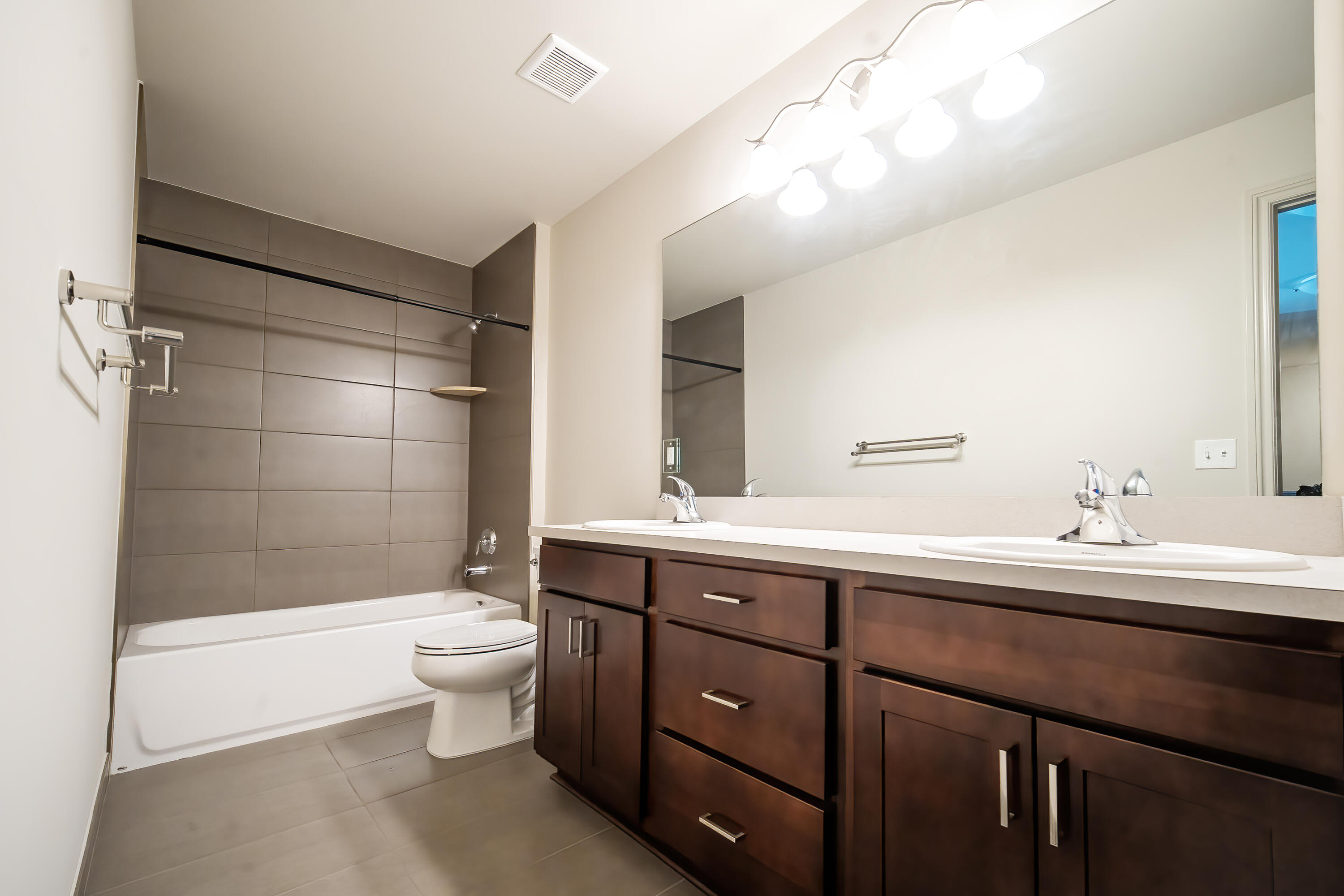 5354 Rangemore Drive Troy, MI 48085 - Photo 60 of 68 DSC03118-copy