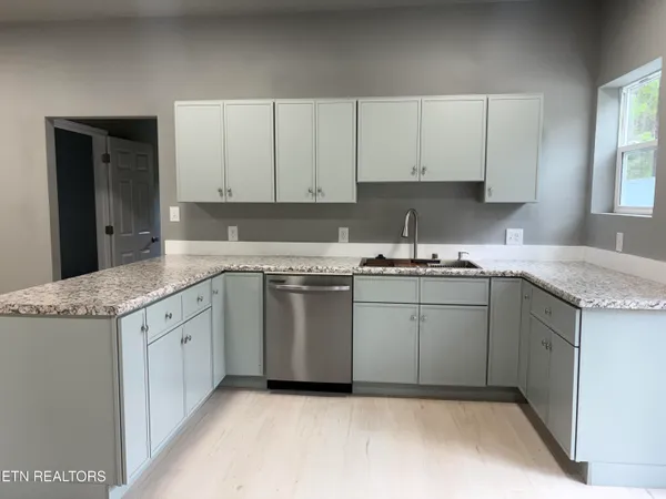 $1,200 | 415 Woody Avenue, Unit 415, Harriman, TN 37748