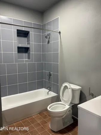 $1,200 | 415 Woody Avenue, Unit 415, Harriman, TN 37748