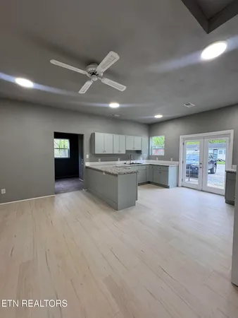 $1,200 | 415 Woody Avenue, Unit 415, Harriman, TN 37748