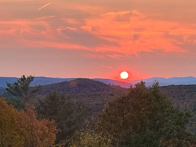 $949,000 | 242 Jerusalem Road, Canaan, NH 03741