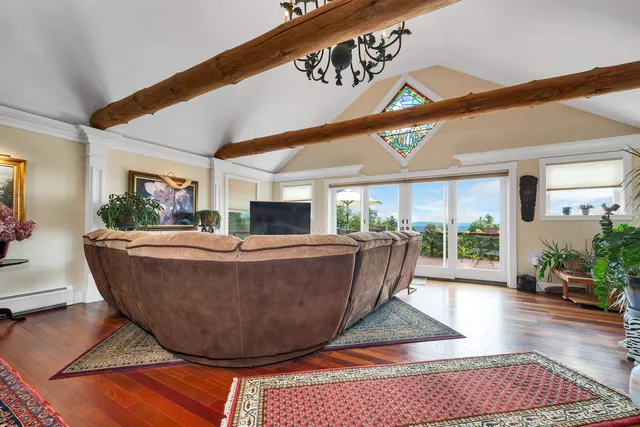 $949,000 | 242 Jerusalem Road, Canaan, NH 03741