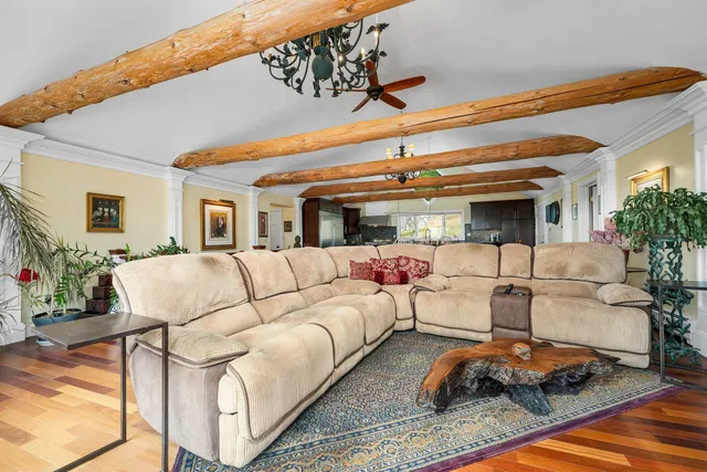 $949,000 | 242 Jerusalem Road, Canaan, NH 03741