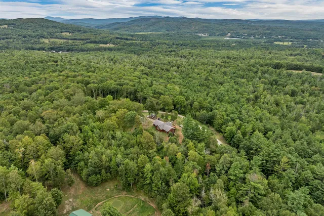 $949,000 | 242 Jerusalem Road, Canaan, NH 03741