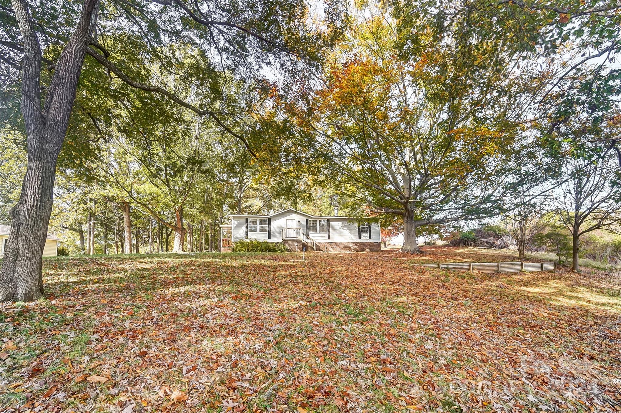 233 Island View Road Mount Holly, NC 28120 - Photo 36 of 41 Gallery Image 36