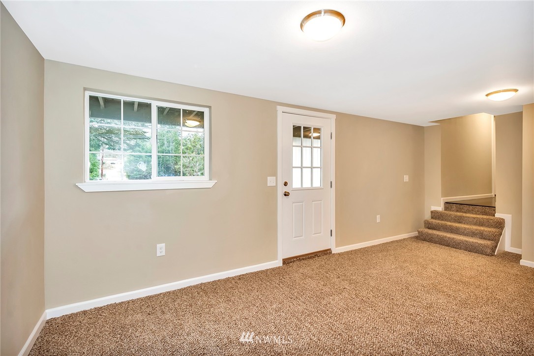 4661 Phillips Road Southeast Port Orchard, WA 98366 - Photo 12 of 25 Gallery Image 12