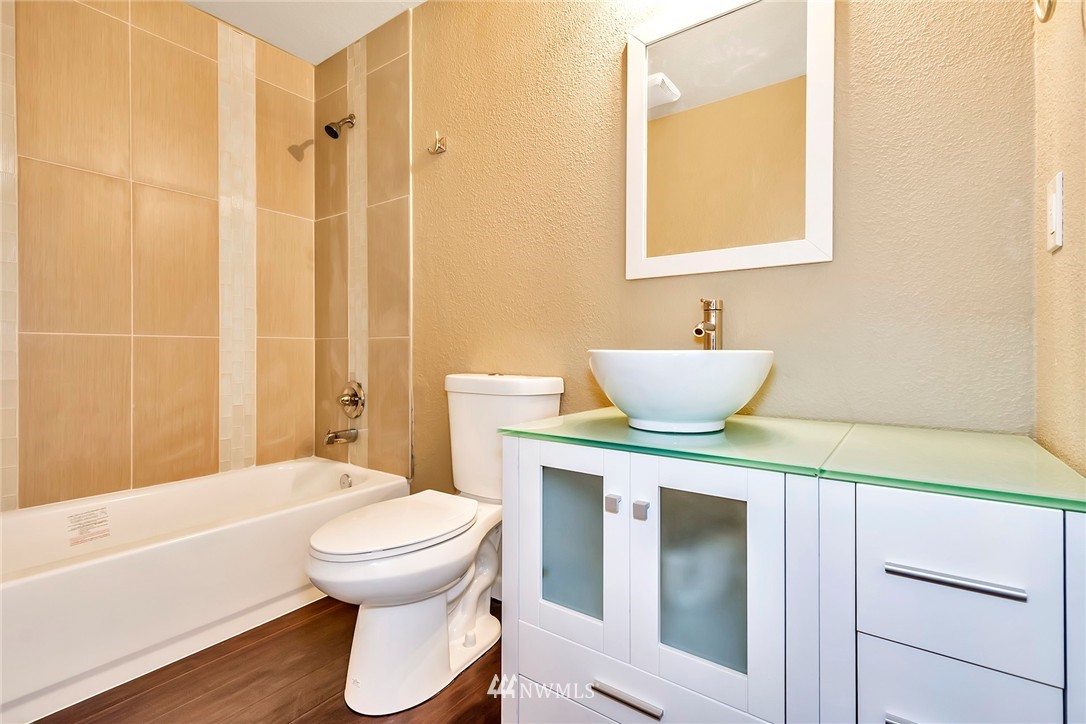 4661 Phillips Road Southeast Port Orchard, WA 98366 - Photo 10 of 25 Gallery Image 10