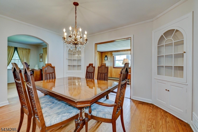 328 Plymouth Road Union, NJ 07083 - Photo 10 of 32