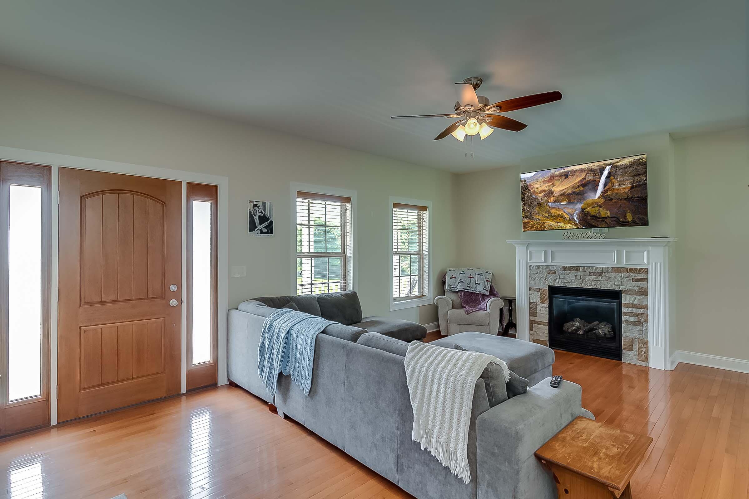 756 High Moore Road London, KY 40741 - Photo 5 of 37 2-4