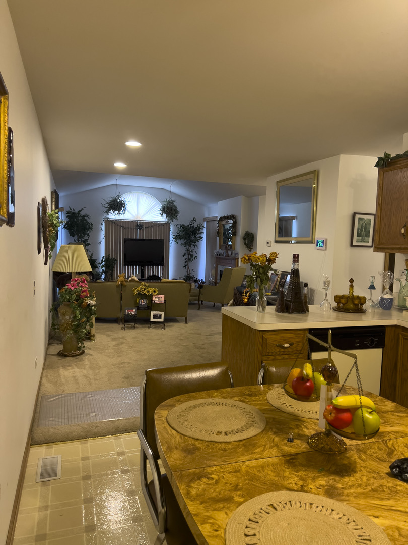 131 East 163rd Street, Unit 16A South Holland, IL 60473 - Photo 10 of 17