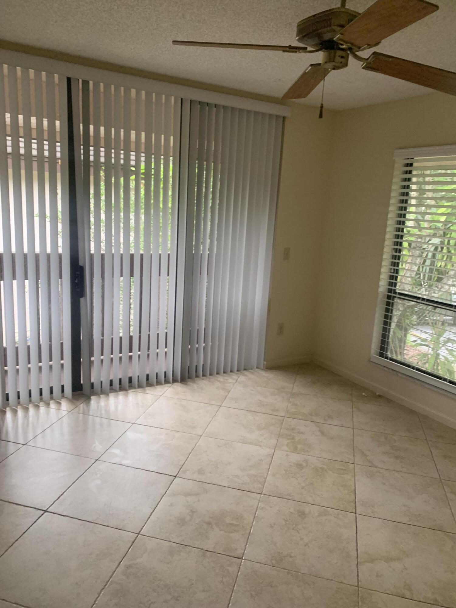9298 Sable Ridge Circle, Unit D Boca Raton, FL 33428 - Photo 9 of 30 IMG-4228