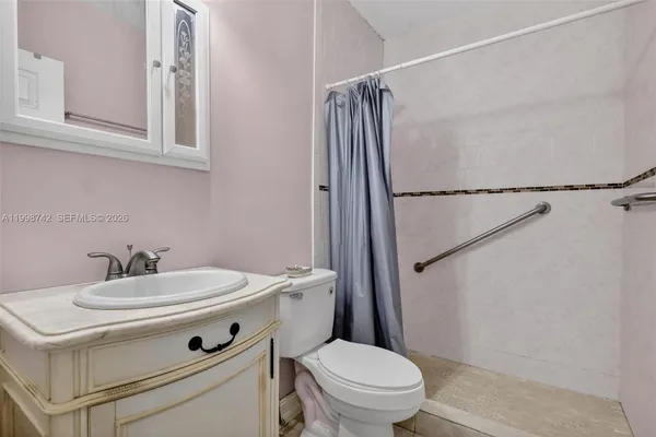 $675,000 | 733 West 33rd Street, Hialeah, FL 33012