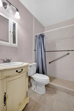 $675,000 | 733 West 33rd Street, Hialeah, FL 33012