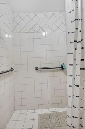 $675,000 | 733 West 33rd Street, Hialeah, FL 33012