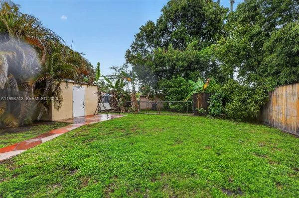 $675,000 | 733 West 33rd Street, Hialeah, FL 33012