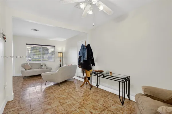 $675,000 | 733 West 33rd Street, Hialeah, FL 33012