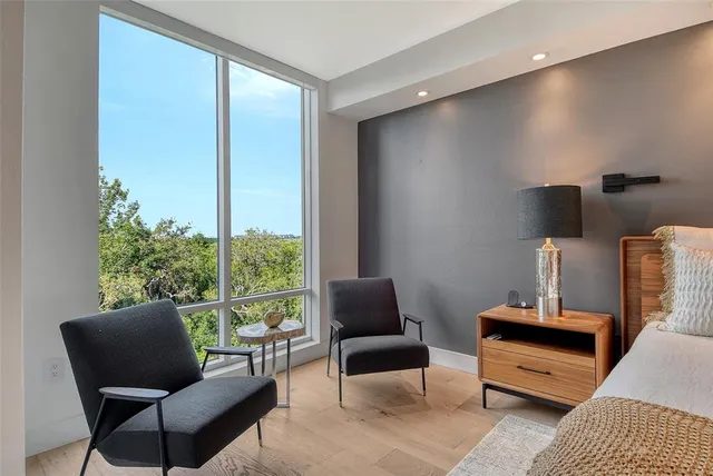 $1,200,000 | 401 North Point Road, Unit 404, Osprey, FL 34229