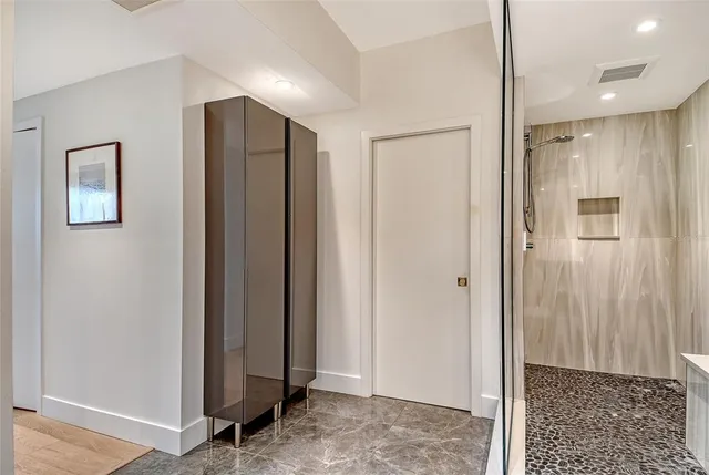 $1,200,000 | 401 North Point Road, Unit 404, Osprey, FL 34229