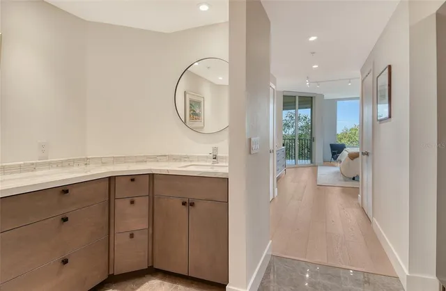 $1,200,000 | 401 North Point Road, Unit 404, Osprey, FL 34229