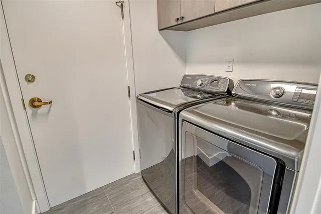 $1,200,000 | 401 North Point Road, Unit 404, Osprey, FL 34229