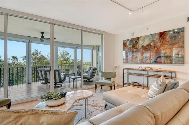 $1,200,000 | 401 North Point Road, Unit 404, Osprey, FL 34229