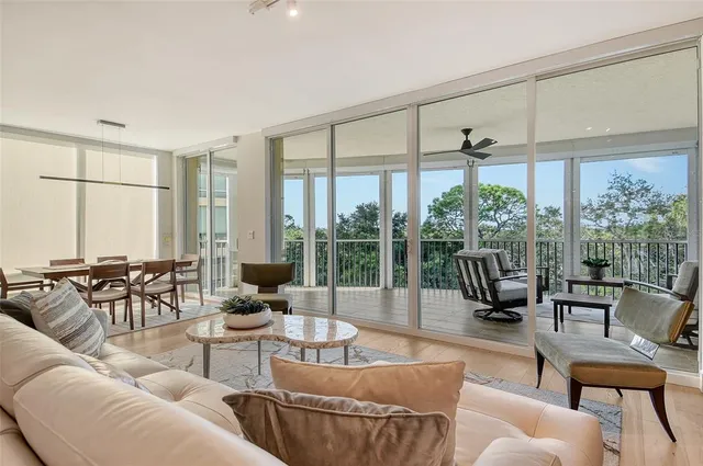$1,200,000 | 401 North Point Road, Unit 404, Osprey, FL 34229